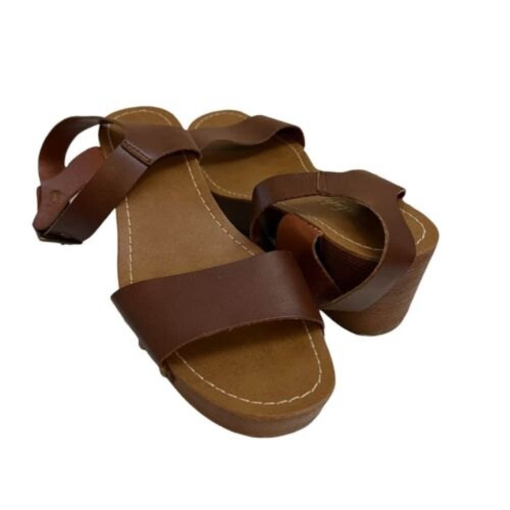 American Eagle Woman’s Size 7 Brown Wooden Block Heel Sandal